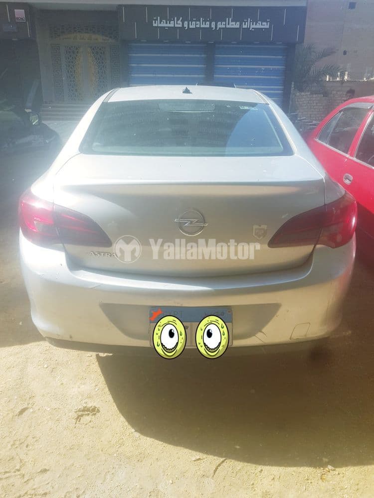 Used Opel Astra 2013