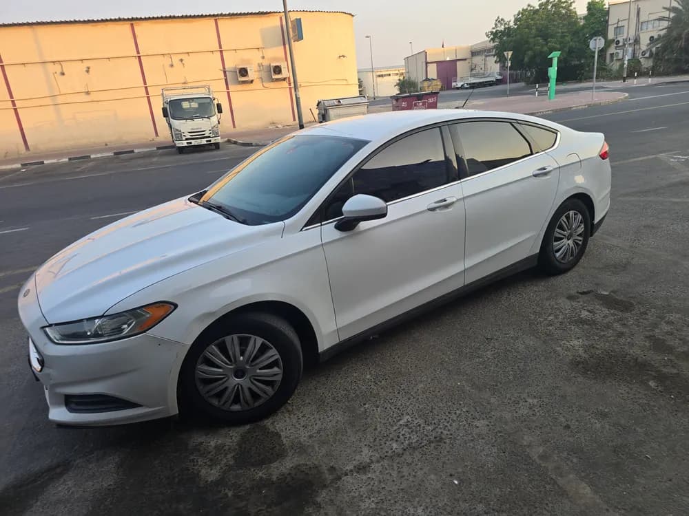 Used Ford Fusion 2.5L S 2014