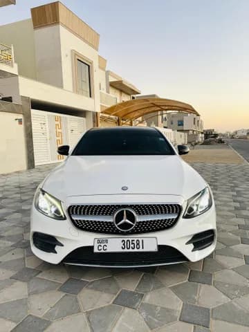 مرسيدس بنز الفئة -إي E 300 2017 مستعملة مرسيدس بنز الفئة -إي E 300 2017 مستعملة used_cars.forSale