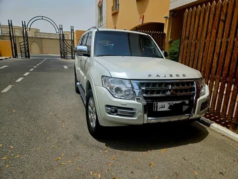 Used Mitsubishi Pajero 3.5L GLS 5 Door 2019 Used Mitsubishi Pajero 3.5L GLS 5 Door 2019 used_cars.forSale