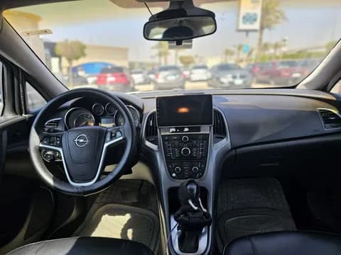 Used Opel Astra 2015