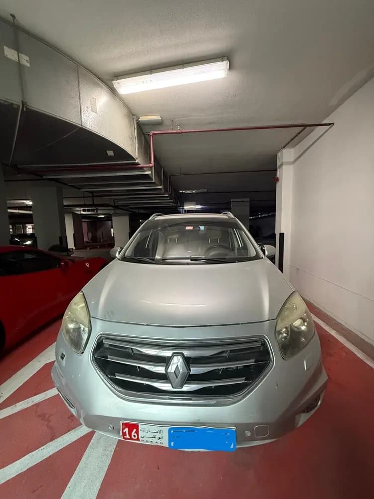 رينو كوليوس 2.5L PE 2012 مستعملة