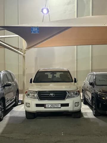 تويوتا لاند كروزر 4.0 GXR 2015 مستعملة تويوتا لاند كروزر 4.0 GXR 2015 مستعملة used_cars.forSale