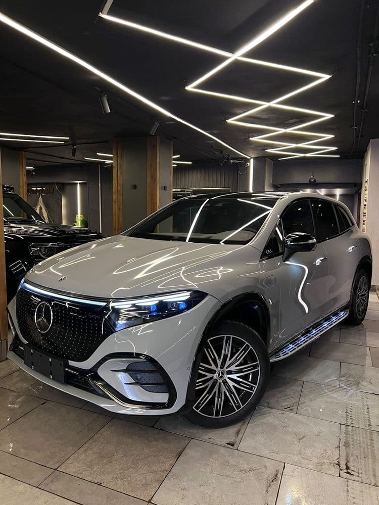 مرسيدس بنز EQE 53 4MATIC+ 2023 الجديد