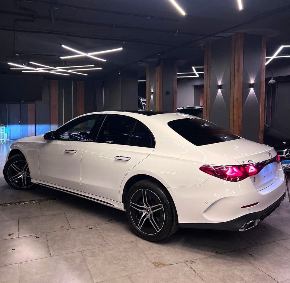 New Mercedes-Benz E-Class E 300 2024