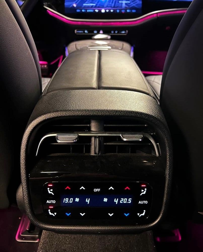 New Mercedes-Benz E-Class E 300 2024