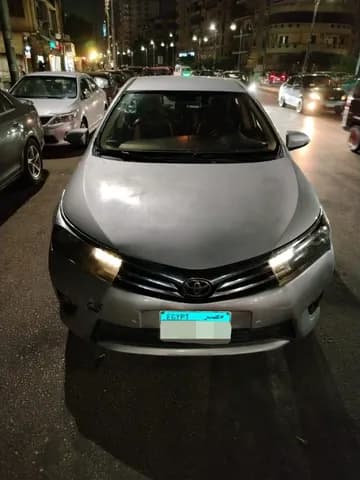 Used Toyota Corolla 2015