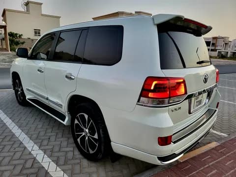 Used Toyota Land Cruiser 4.0L GXR 2013 Used Toyota Land Cruiser 4.0L GXR 2013 used_cars.forSale