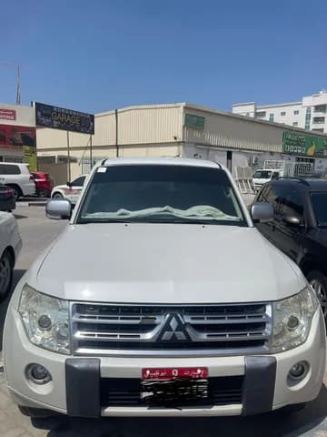 ميتسوبيشي باجيرو 3.8l GLS HIGHLINE SIGNATURE EDITION 2011 مستعملة ميتسوبيشي باجيرو 3.8l GLS HIGHLINE SIGNATURE EDITION 2011 مستعملة للبيع