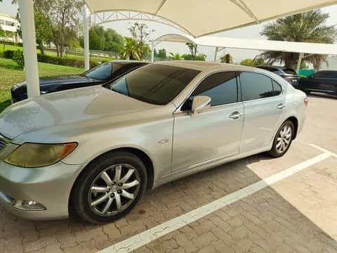 لكزس أل أس 460 ل 4 door 4.6L LWB 2009 مستعملة لكزس أل أس 460 ل 4 door 4.6L LWB 2009 مستعملة للبيع