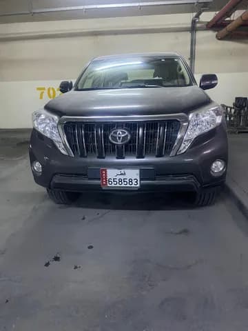 تويوتا لاند كروزر برادو 5 Door 2.7L VXR 2014 مستعملة تويوتا لاند كروزر برادو 5 Door 2.7L VXR 2014 مستعملة للبيع