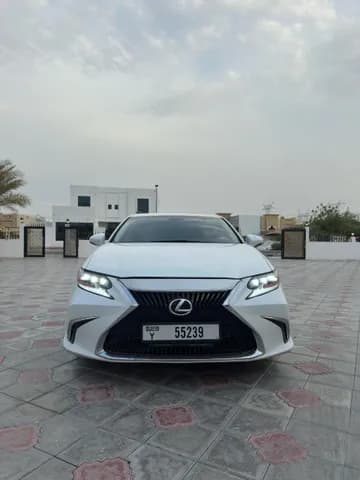 Used Lexus ES 350 4 door 3.5L 2015 Used Lexus ES 350 4 door 3.5L 2015 for sale
