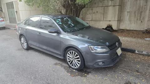 فولكس فاجن جتا 1.6 Sedan 2013 مستعملة فولكس فاجن جتا 1.6 Sedan 2013 مستعملة للبيع
