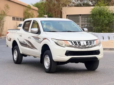 ميتسوبيشي إل200 2.5L Double Cab GLX (4WD) 2016 مستعملة ميتسوبيشي إل200 2.5L Double Cab GLX (4WD) 2016 مستعملة للبيع