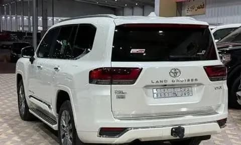 Used Toyota Land Cruiser 4.6L VXR 2022 Used Toyota Land Cruiser 4.6L VXR 2022 for sale
