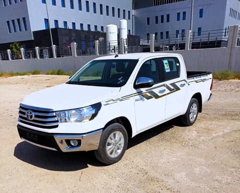New Toyota Hilux 2.7 Double Cab 4x4 2026 New Toyota Hilux 2.7 Double Cab 4x4 2026 for sale