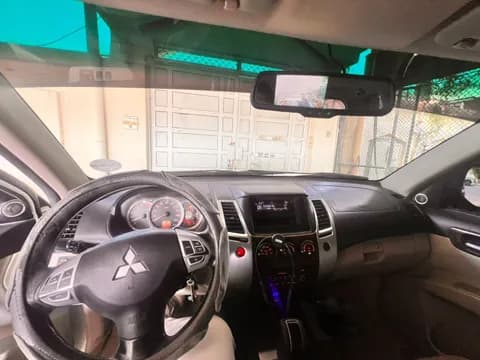 Used Mitsubishi Pajero Sport 3.5L 2011 Used Mitsubishi Pajero Sport 3.5L 2011 for sale