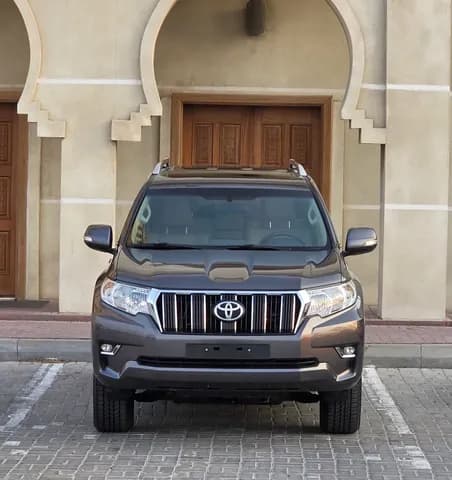 تويوتا لاند كروزر برادو 4.0L V6 VX1 2023 مستعملة تويوتا لاند كروزر برادو 4.0L V6 VX1 2023 مستعملة للبيع