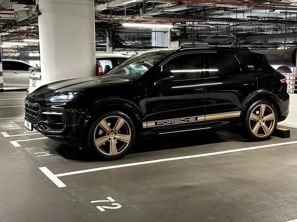 Used Porsche Cayenne Base 2024