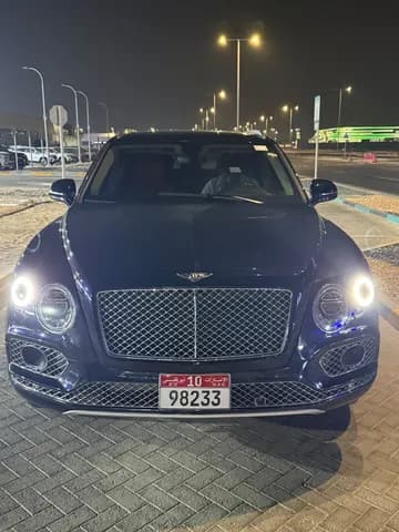 بنتلي بينتايجا 6.0L W12 2020 مستعملة بنتلي بينتايجا 6.0L W12 2020 مستعملة used_cars.forSale