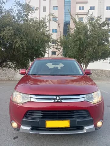 مستعملة ميتسوبيشي أوتلاندر 3.0L GLS 7-Seater High 2015 مستعملة ميتسوبيشي أوتلاندر 3.0L GLS 7-Seater High 2015 للبيع