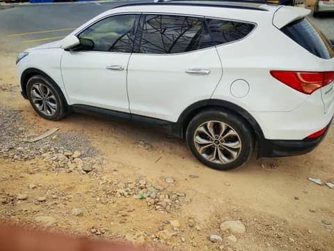 هيونداي سنتافي 2.4L Base (FWD) 2016 مستعملة هيونداي سنتافي 2.4L Base (FWD) 2016 مستعملة للبيع