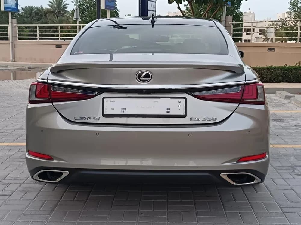 Used Lexus ES 350 4 door 3.5L 2019