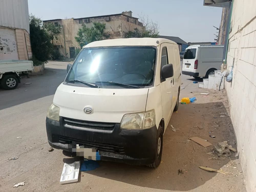 Used Daihatsu Gran Max Class Van 2014