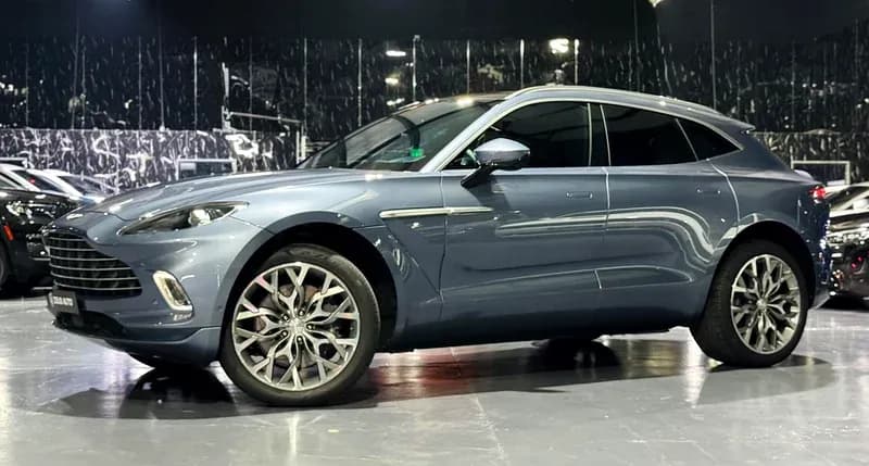 Used Aston Martin DBX 2021