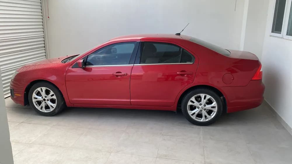 Used Ford Fusion 2.5L SE 2012