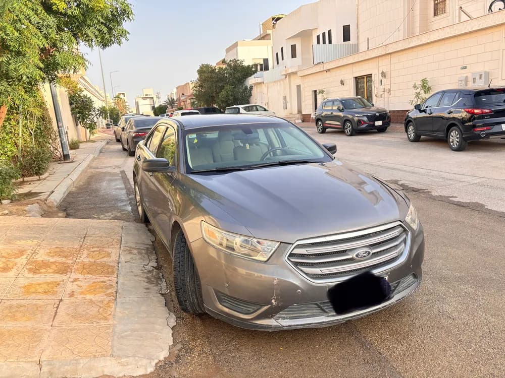Used Ford Taurus 3.5L V6 SE 2013