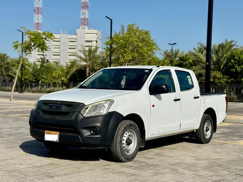 ايسوزو دي-ماكس 2.5D Double Cab 4WD (M/T) 2016 مستعملة