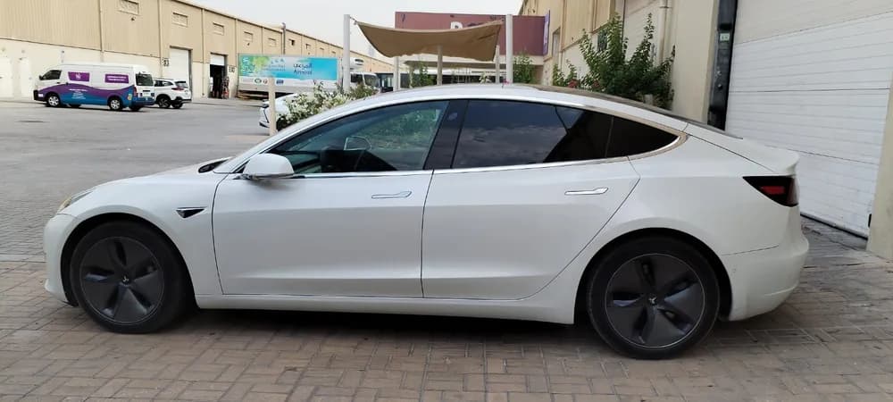 Used Tesla Model 3 Standard Range Plus 2020