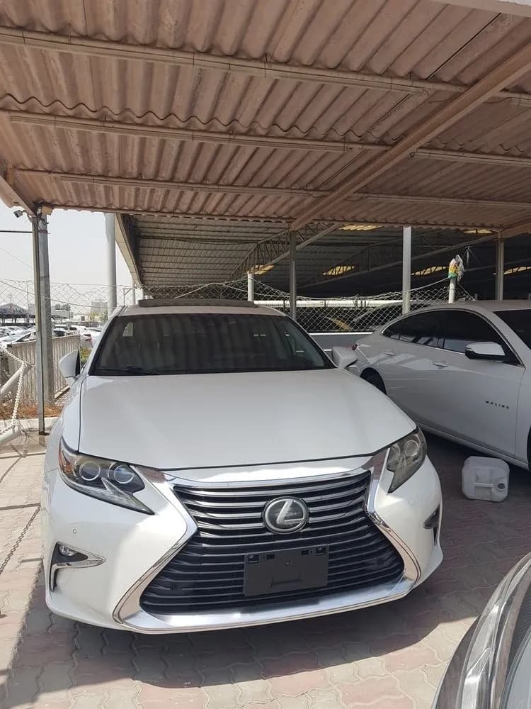Used Lexus ES 350 4 door 3.5L 2016