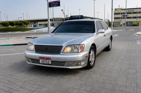 لكزس LS 400 2000 مستعملة لكزس LS 400 2000 مستعملة used_cars.forSale