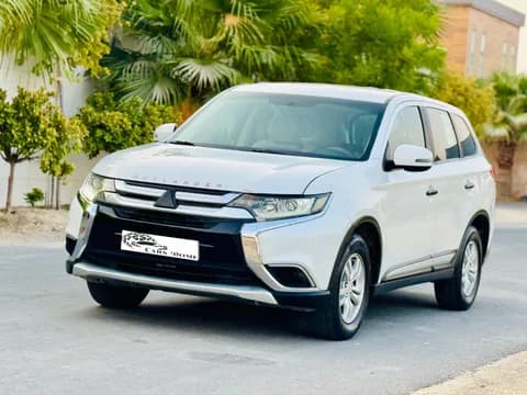 Used Mitsubishi Outlander 2.4L GLX (Mid Option) 2017 Used Mitsubishi Outlander 2.4L GLX (Mid Option) 2017 used_cars.forSale