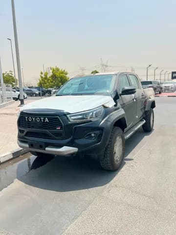 New Toyota Hilux 4.0L GR Sport (4x4) 2026 New Toyota Hilux 4.0L GR Sport (4x4) 2026 used_cars.forSale