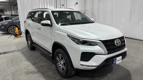 تويوتا فورتشنر 2024 مستعملة تويوتا فورتشنر 2024 مستعملة used_cars.forSale