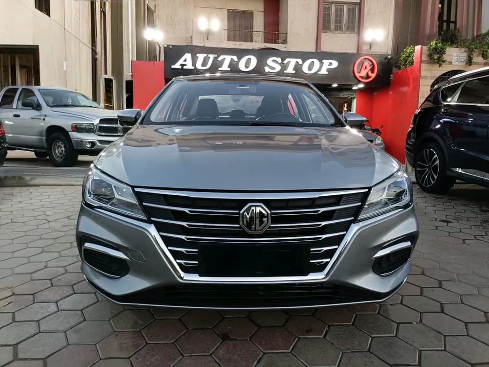 إم جي 5 1-5l-lux 2025 مستعملة