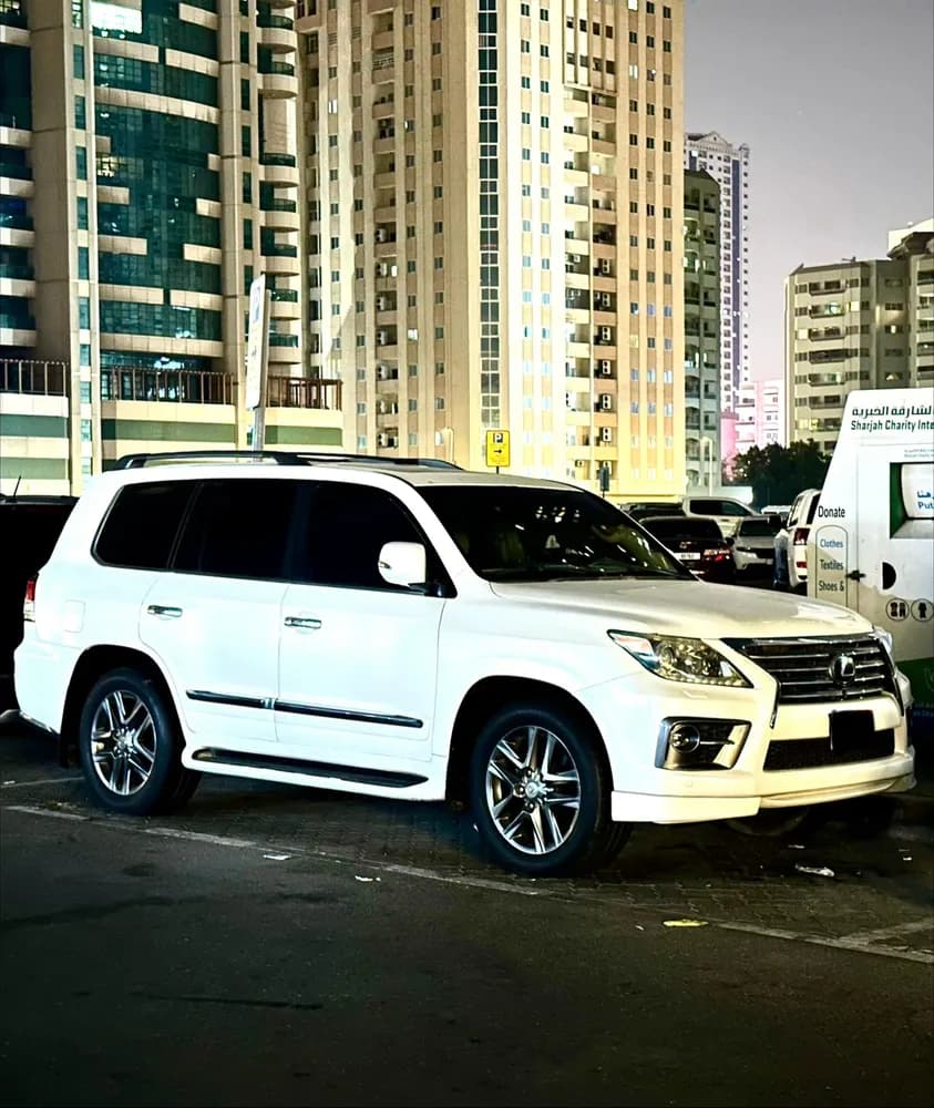 Used Lexus LX 570 5 door 5.7L 2012