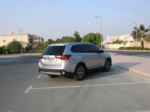 Used Mitsubishi Outlander 3.0L GLS (7-Seater) 2017 Used Mitsubishi Outlander 3.0L GLS (7-Seater) 2017 used_cars.forSale