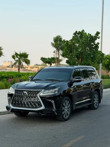 لكزس أل أكس 570 5 door 5.7L 2017 مستعملة لكزس أل أكس 570 5 door 5.7L 2017 مستعملة used_cars.forSale