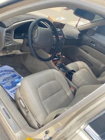 لكزس LS 400 2000 مستعملة لكزس LS 400 2000 مستعملة used_cars.forSale
