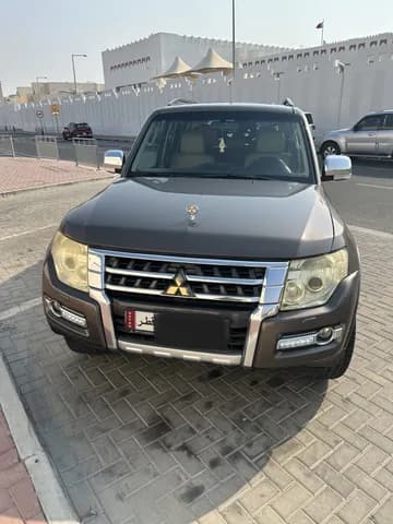 ميتسوبيشي باجيرو 3.5L 5 Door Full 2015 مستعملة ميتسوبيشي باجيرو 3.5L 5 Door Full 2015 مستعملة used_cars.forSale