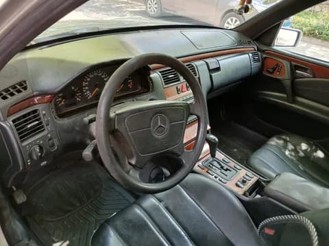 Used Mercedes-Benz C-Class C 200 1998 Used Mercedes-Benz C-Class C 200 1998 used_cars.forSale