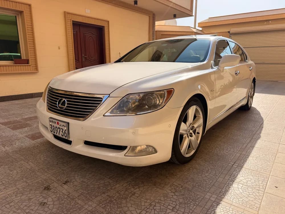 Used Lexus LS 460L 4 door 4.6L LWB 2007