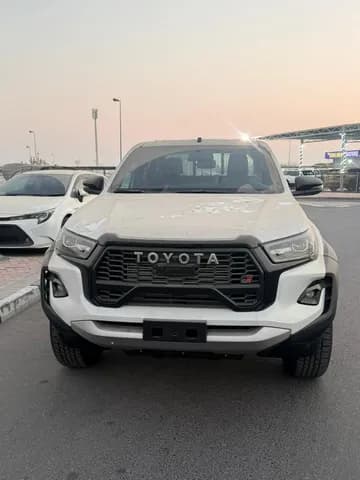 New Toyota Hilux 2.8L GR Sport Double Cab DSL (4x4) 2026 New Toyota Hilux 2.8L GR Sport Double Cab DSL (4x4) 2026 used_cars.forSale