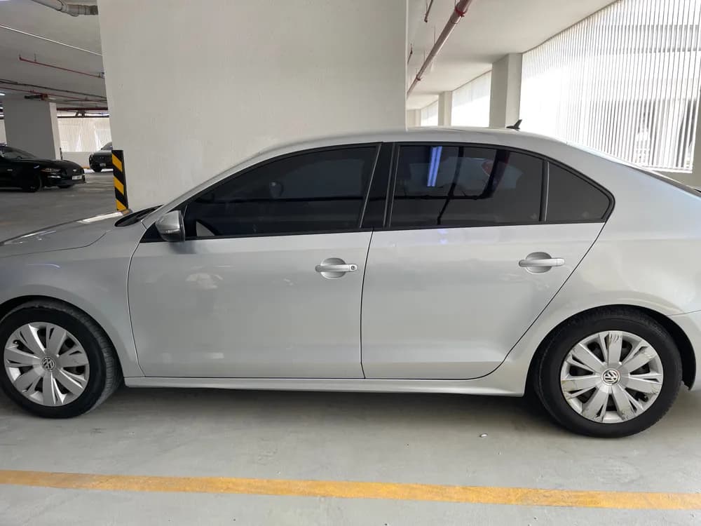 Used Volkswagen Jetta 1.6 Sedan 2014
