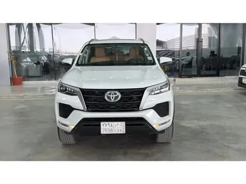 تويوتا فورتشنر 2.7L 2024 مستعملة تويوتا فورتشنر 2.7L 2024 مستعملة used_cars.forSale