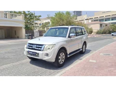 ميتسوبيشي باجيرو 2014 مستعملة ميتسوبيشي باجيرو 2014 مستعملة used_cars.forSale